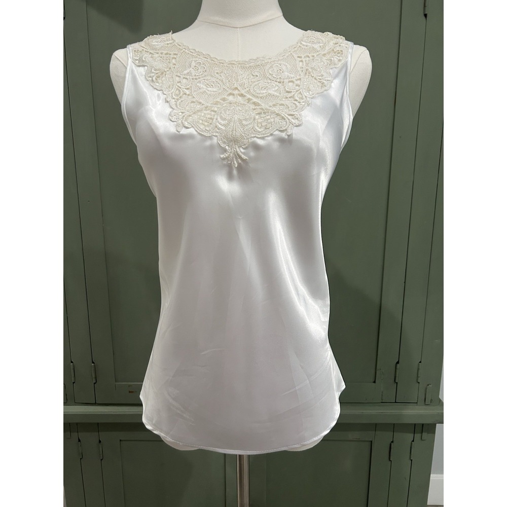 Vintage USA Womens White Satin Top‎ Size M Crochet Lace Fairy Romantic Coquette - Picture 4 of 13